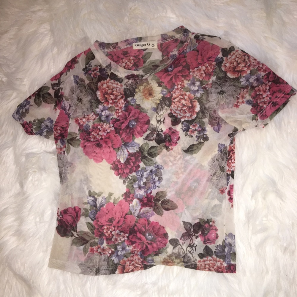 Floral Mesh Top, GREAT condition, short-sleeved - Picture 4 of 4